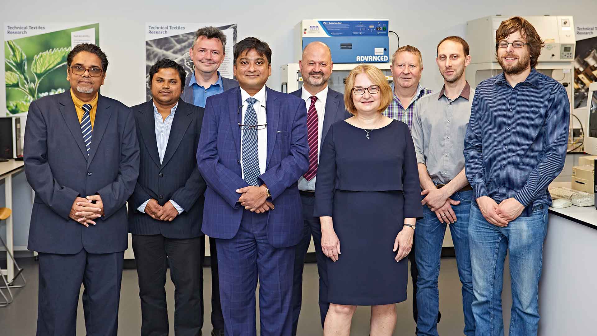 team photo in the lab